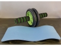 Exercise wheel with mat under the knees  SM-637