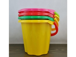 Large bucket of sand   DO2 8751