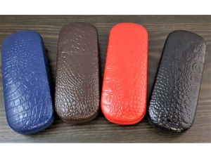 Snake skin glasses case   17609