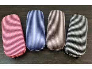 Striped glasses case   17610