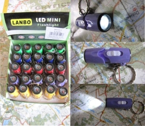 LED Flashlight Keychain 1 zoom compass