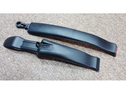 Set of universal fenders 2 pieces  385023
